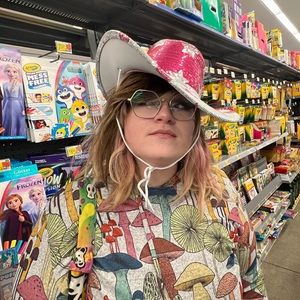 Meet your Posher, Trinity